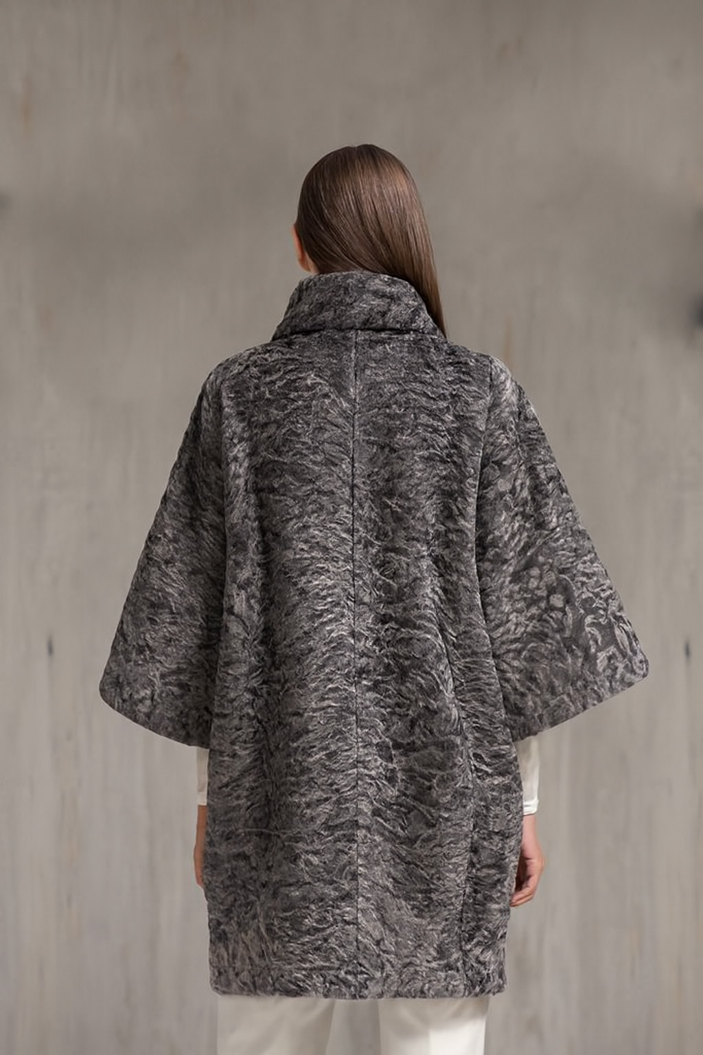 Жакет из каракуля кимоно